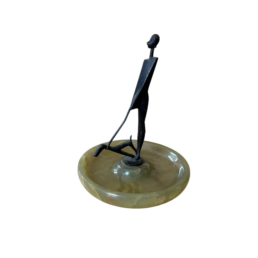 Art Deco Bronze and Green Agate Figural Ashtray circa 1920s Made In‎ Austria
